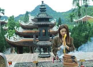 Hướng dẫn lựa chọn trang phục lý tưởng khi đi du lịch Malaysia&nbsp;